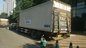 9.6米箱式货车